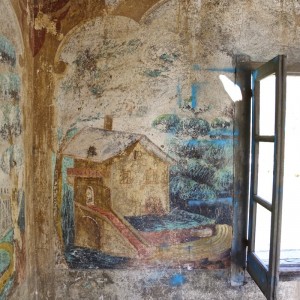 affreschi nel casello del dazio di pieve di teco